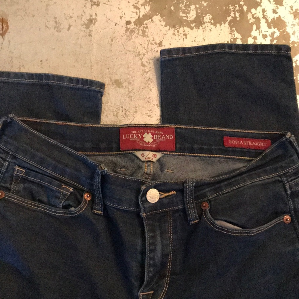 Lucky Brand Soft Jeans - Picture 3 of 5